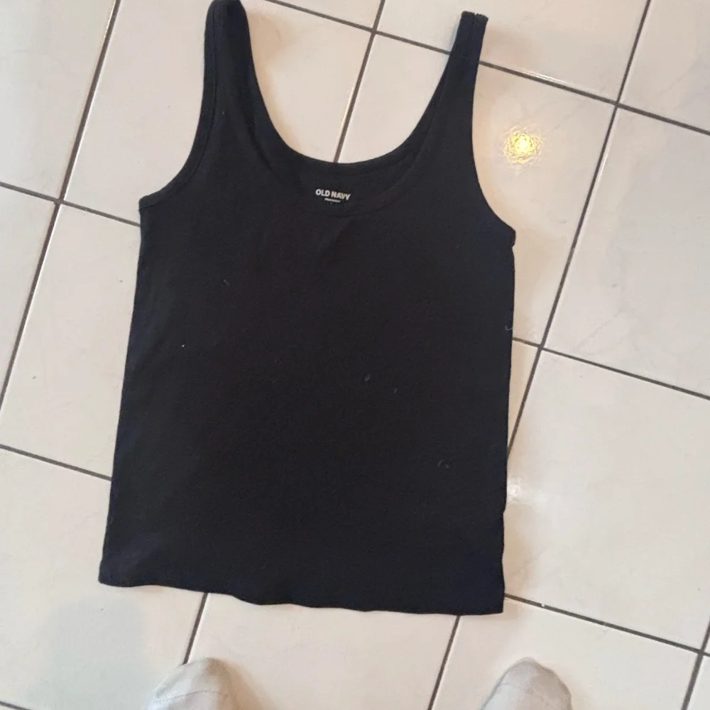 Old Navy ribbed stretchy tank top * accepting offers - Picture 3 of 3